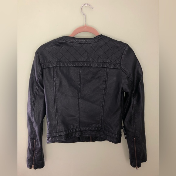 Black AMERICAN EAGLE leather jacket REAL leather :) size small, Perfect for fall - Picture 2 of 6